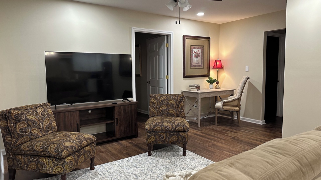Photo of Livingroom in Rogersville