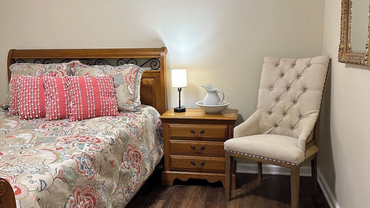 Photo of Bedroom in Rogersville