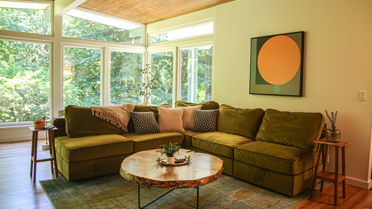 Photo of Livingroom in Innis Arden