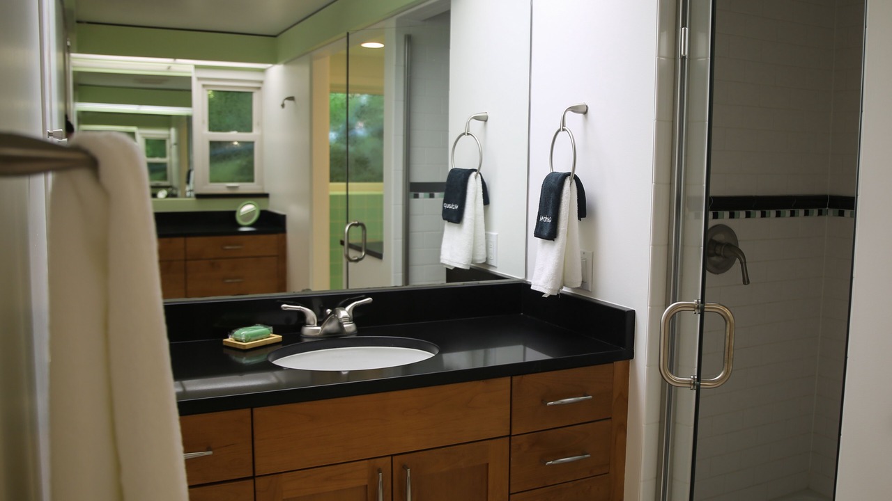 Photo of Bathroom in Innis Arden