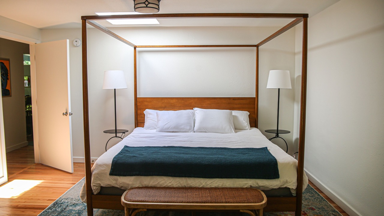 Photo of Bedroom in Innis Arden