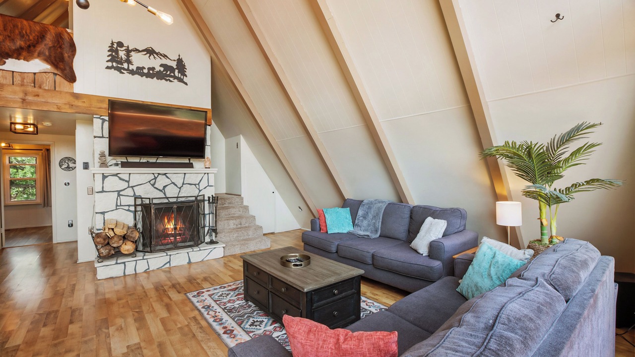 Photo of Livingroom in Woodland Park