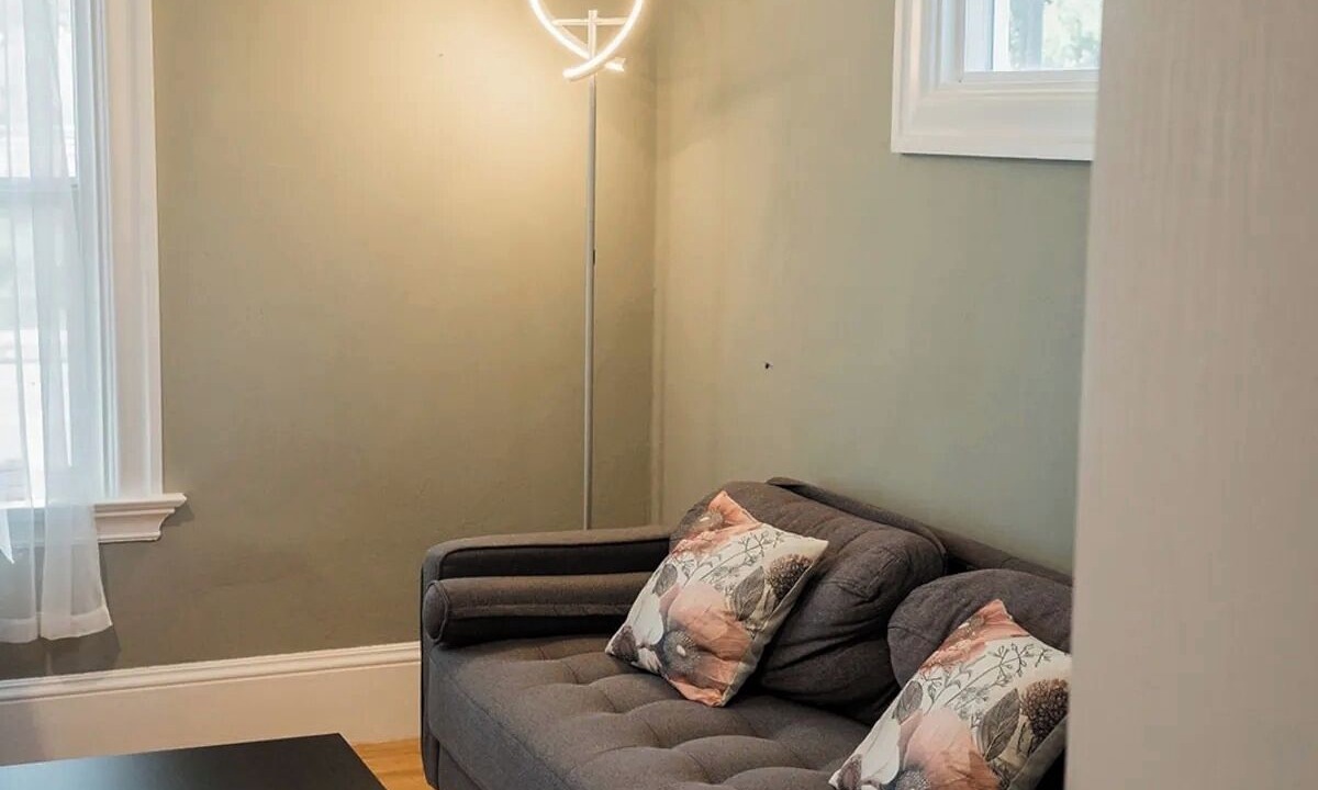 Photo of Livingroom in Central Berkeley