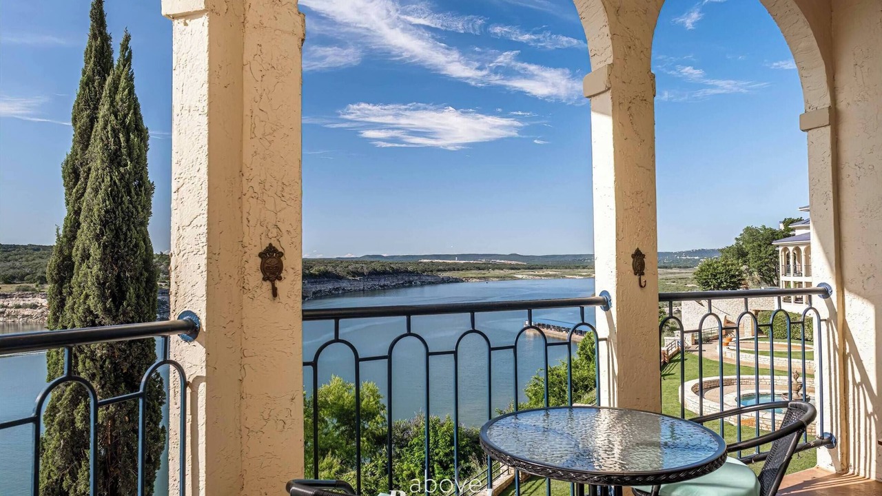 Photo of Outdoor in Highland Lake Estates