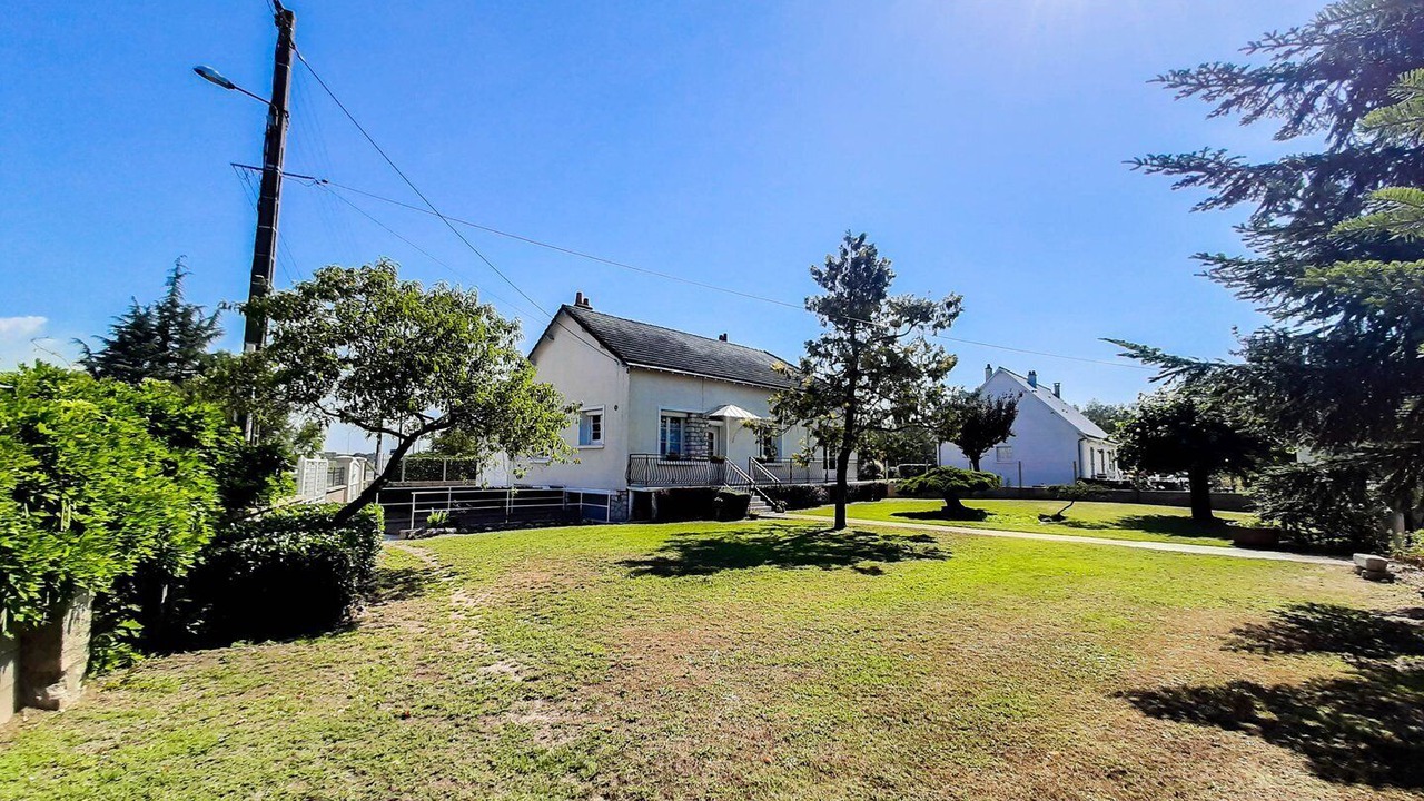 Photo of Outdoor in Truyes