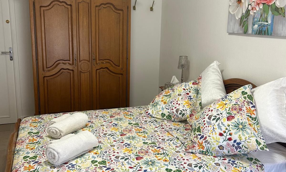 Photo of Bedroom in Courthezon