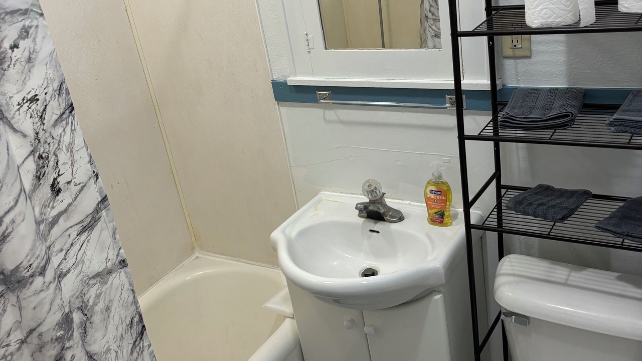 Photo of Bathroom in Rawlins