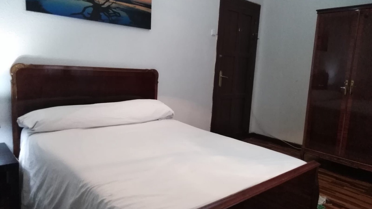 Photo of Bedroom in Pamplona City Centre