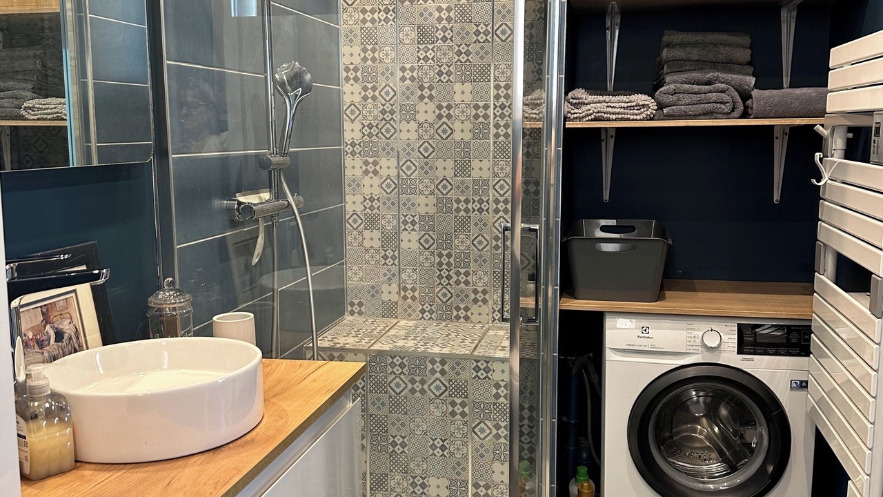 Photo of Bathroom in Vernier