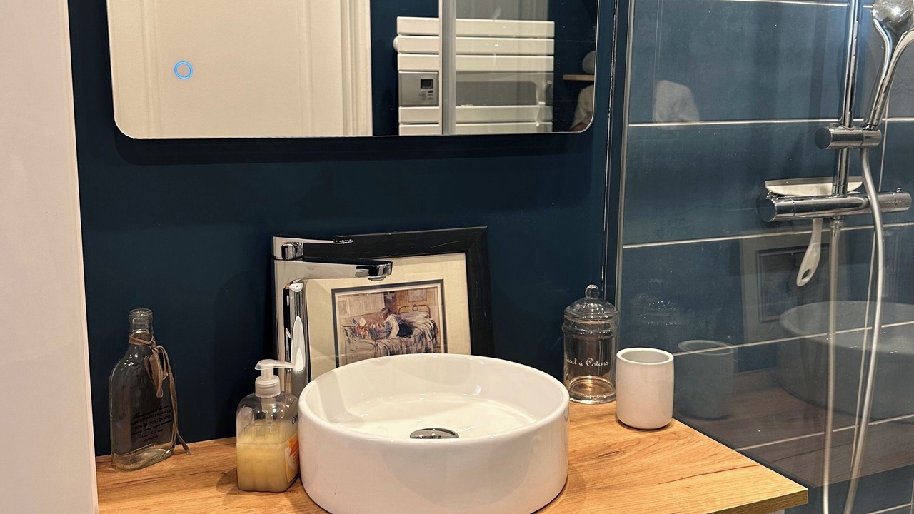 Photo of Bathroom in Vernier