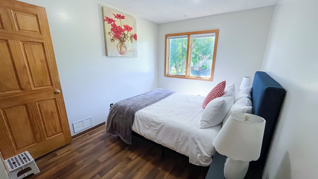Photo of Bedroom in Maple Grove