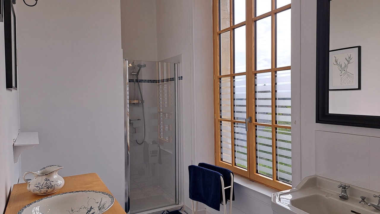 Photo of Bathroom in Agy