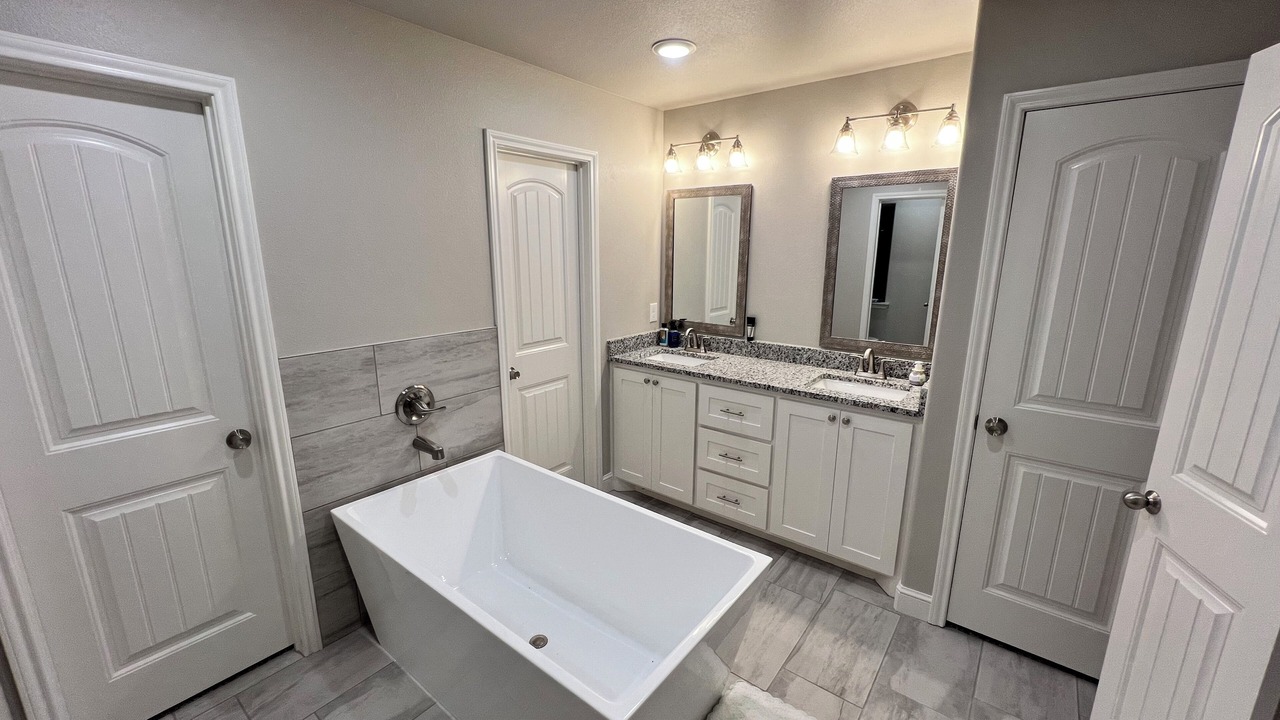Photo of Bathroom in Lubbock County