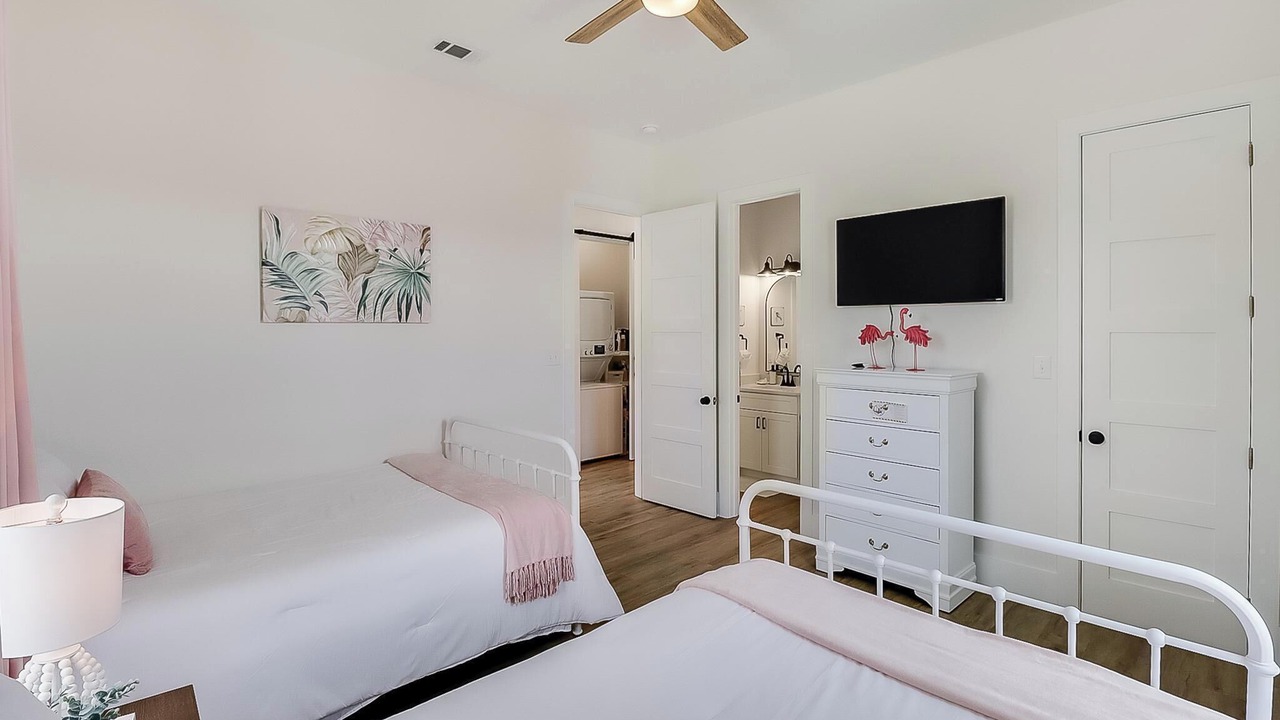 Photo of Bedroom in Mississippi City