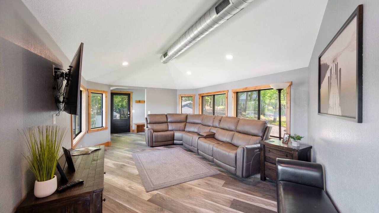 Photo of Livingroom in Crosslake