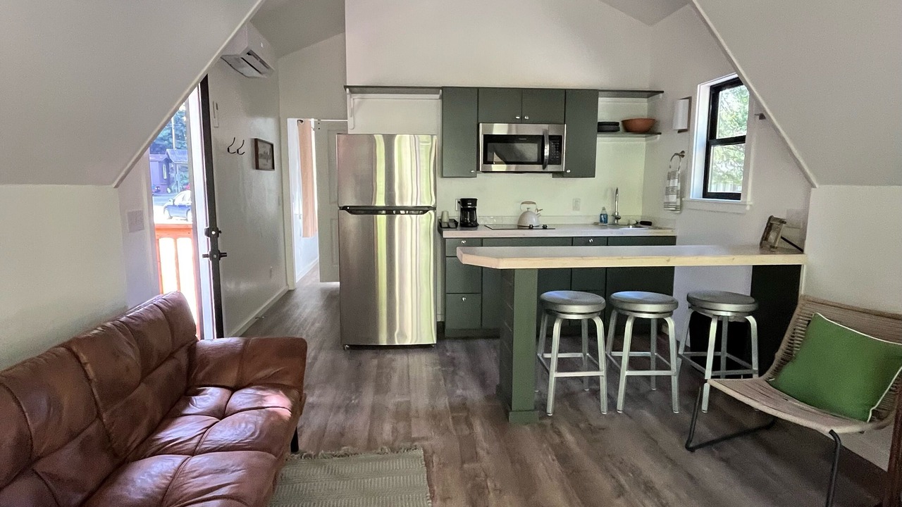 Photo of Livingroom in Lowell