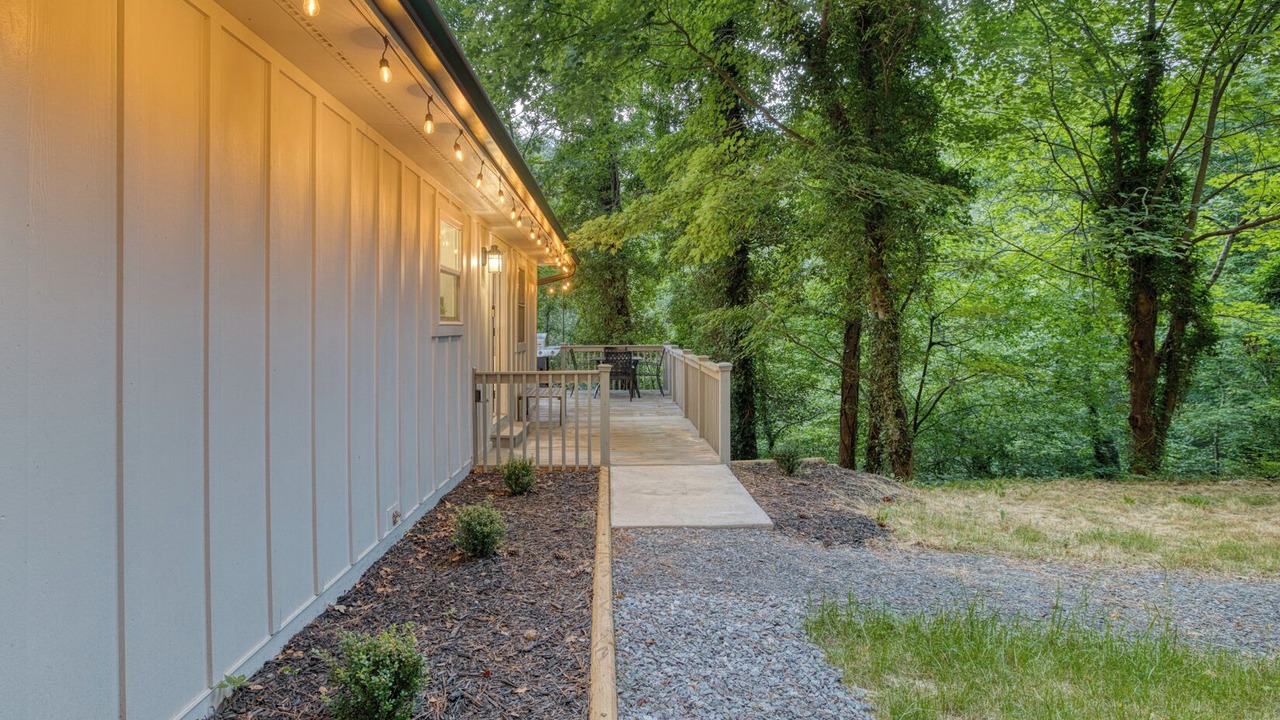 Photo of Patio Balcony in East Ellijay
