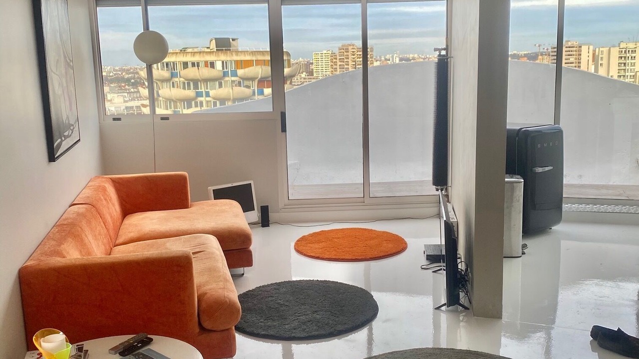 Photo of Livingroom in Breche - Prefecture
