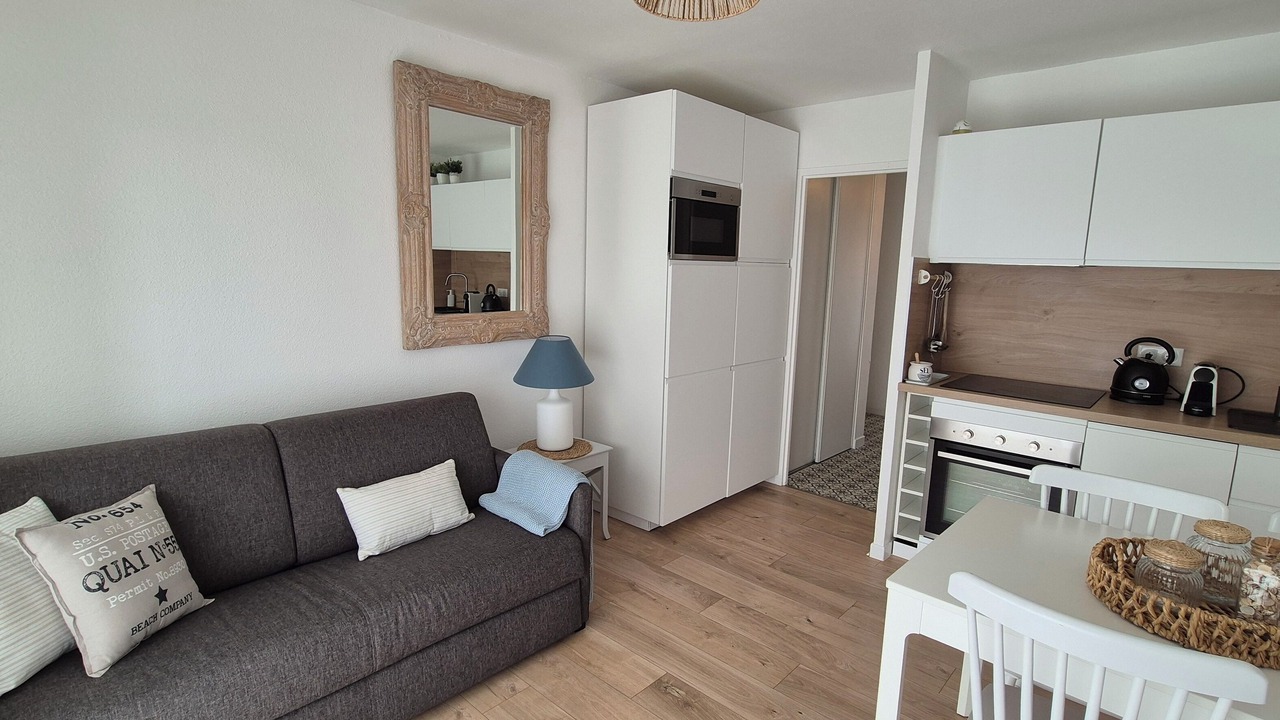 Photo of Livingroom in Saint-Marc-sur-Mer