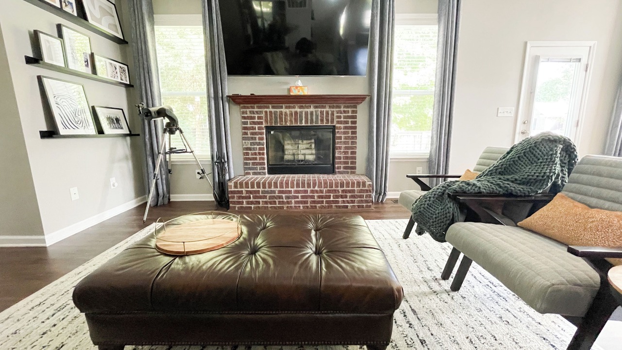 Photo of Livingroom in Avon