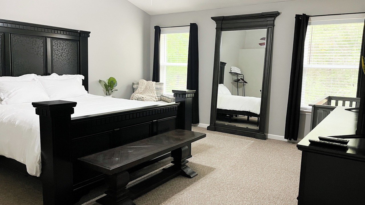 Photo of Bedroom in Avon