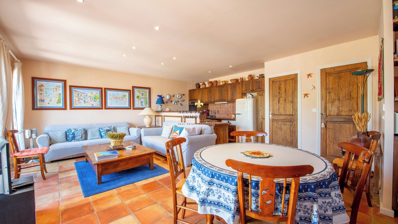 Photo of Livingroom in Saint-Tropez City Centre