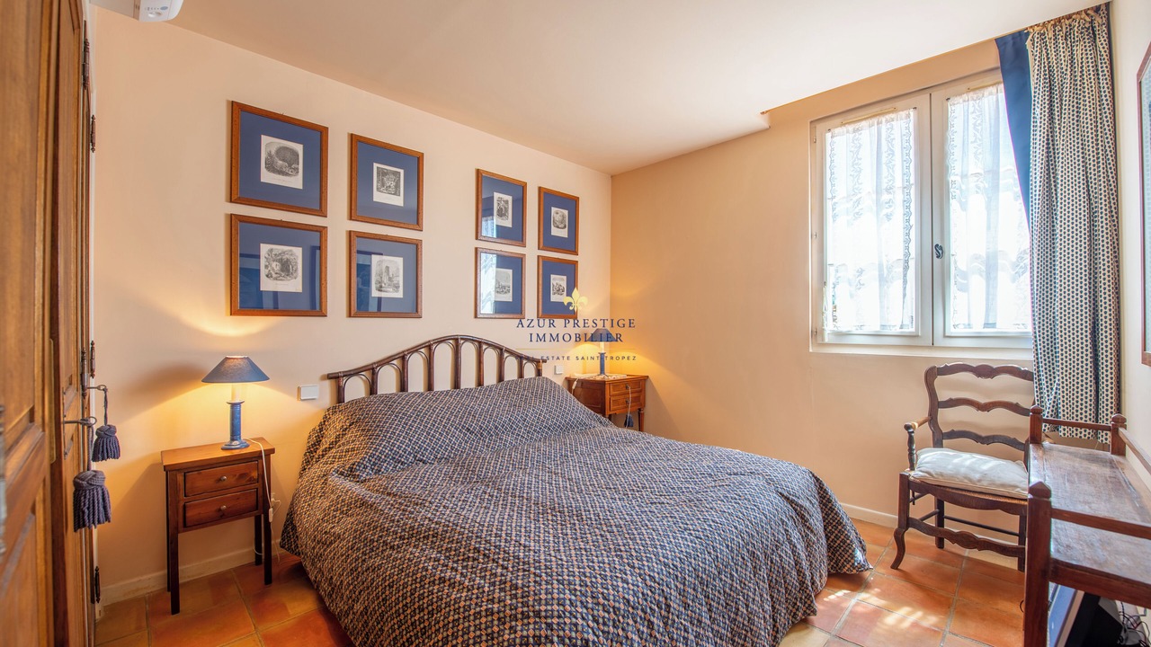 Photo of Bedroom in Saint-Tropez City Centre