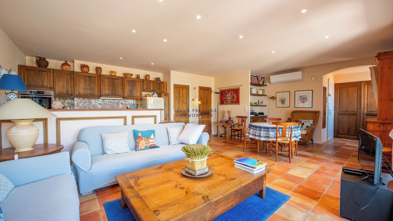 Photo of Livingroom in Saint-Tropez City Centre