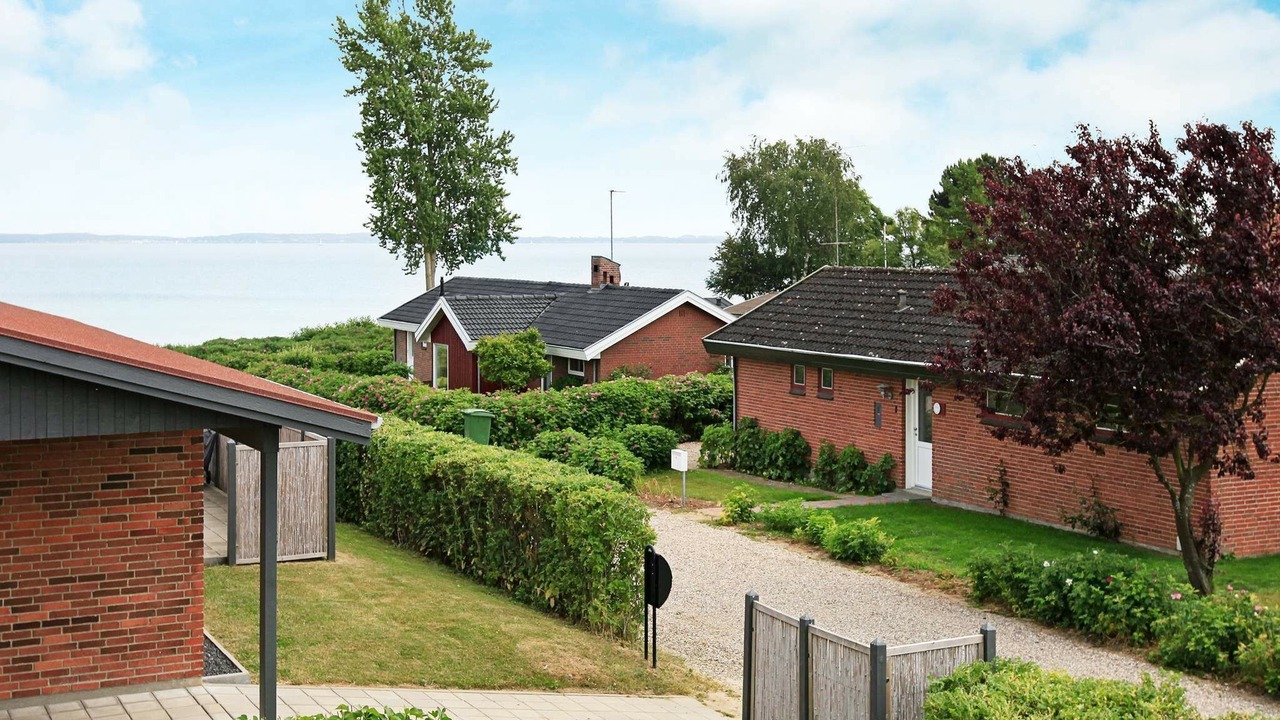 Photo of Others in Lundeborg
