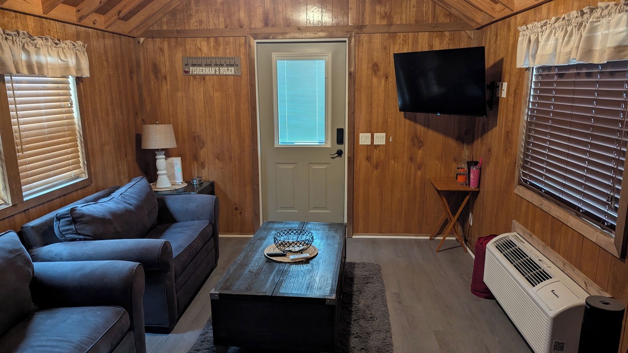 Photo of Livingroom in Horseshoe Beach
