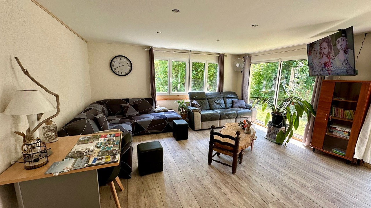 Photo of Livingroom in Concoules