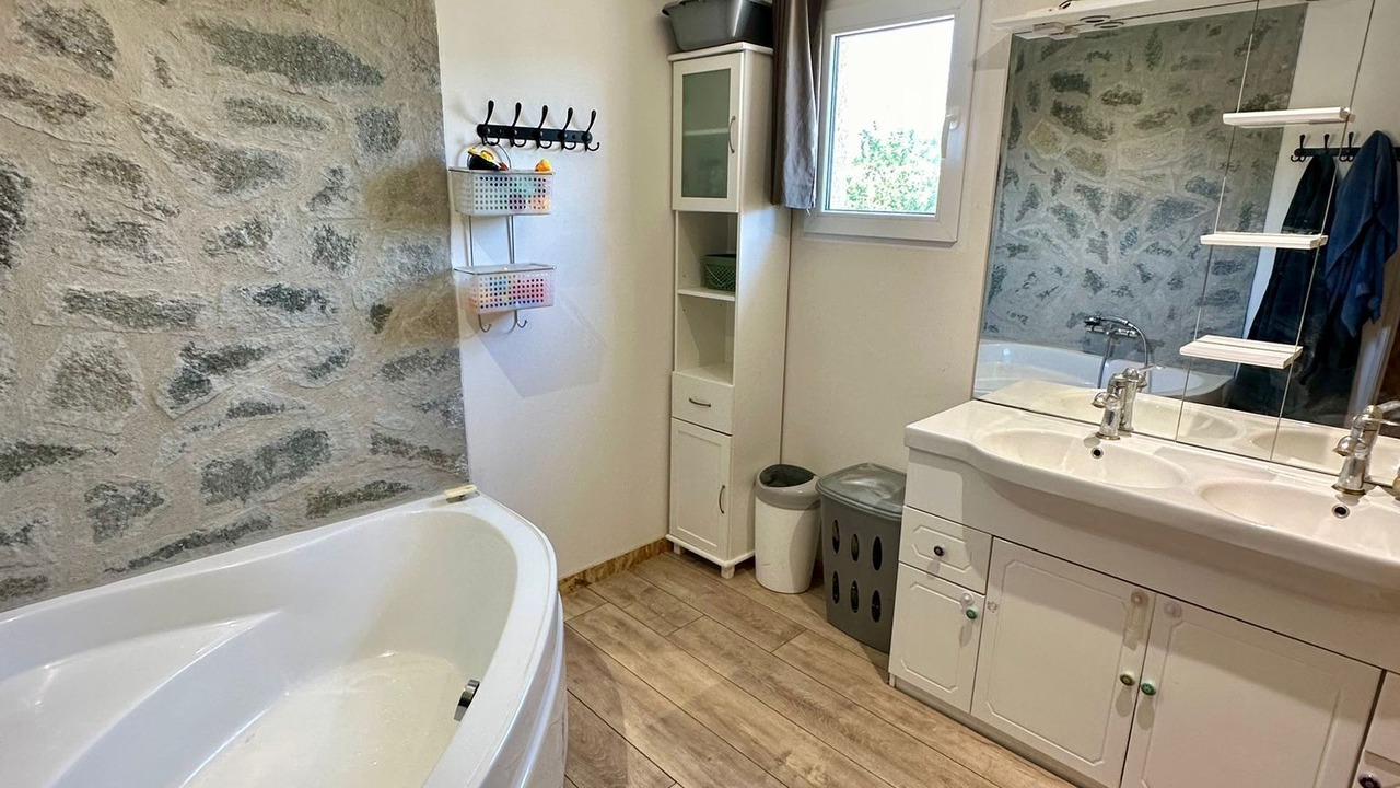 Photo of Bathroom in Concoules
