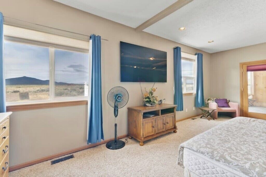 Photo of Bedroom in Silver Lake