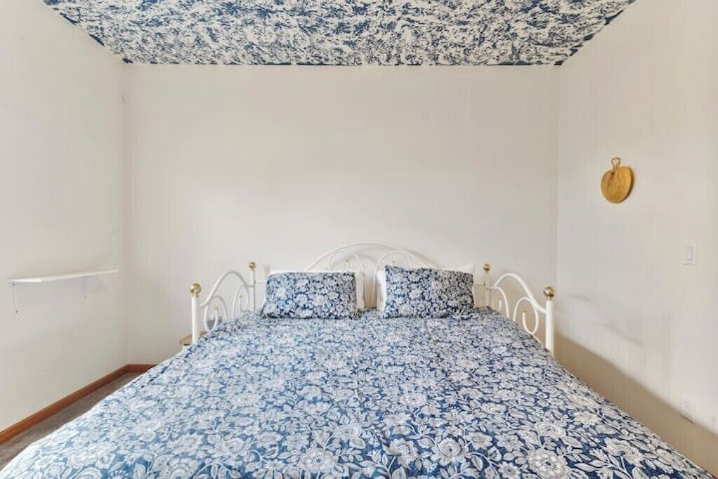 Photo of Bedroom in Silver Lake