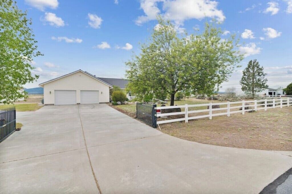 Photo of Outdoor in Silver Lake