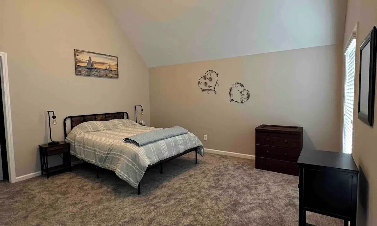Photo of Bedroom in Piney Green