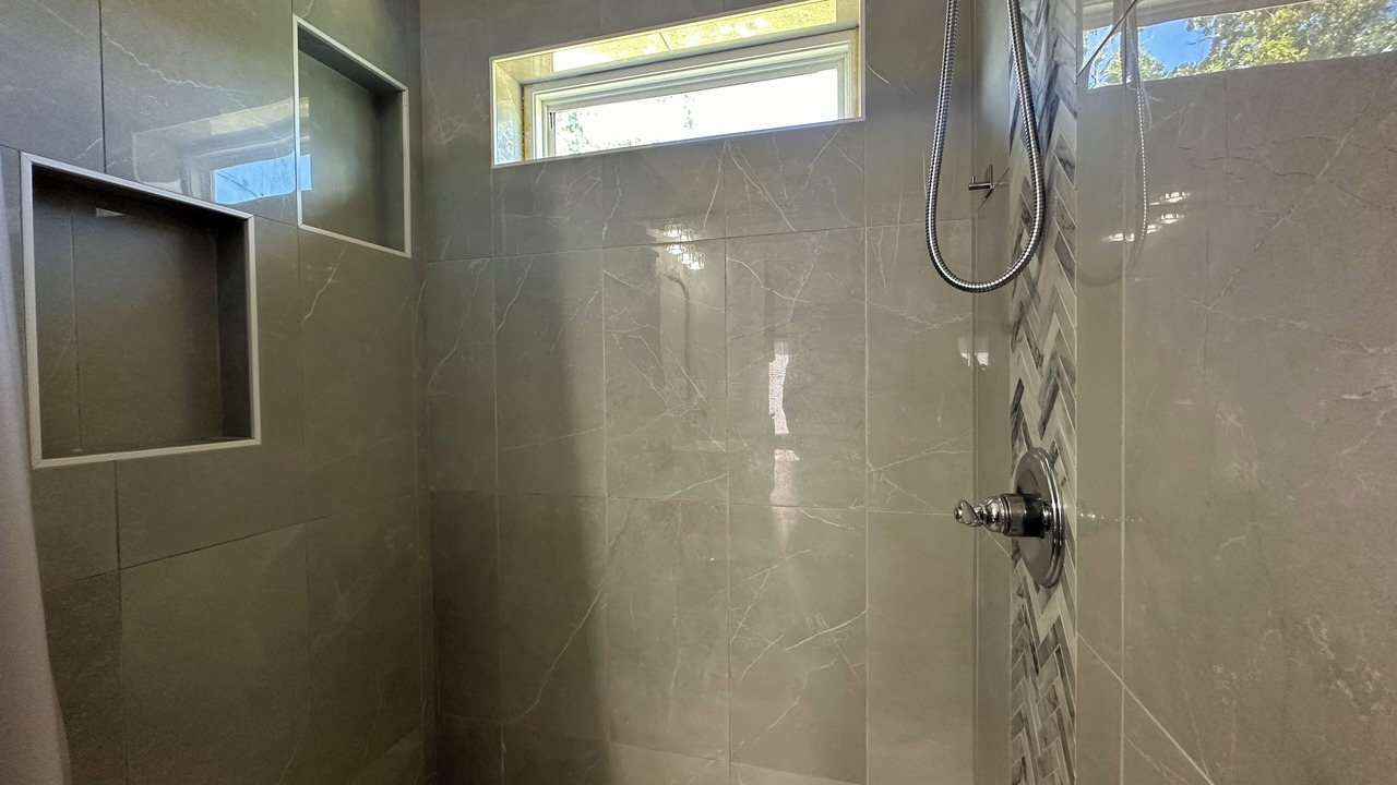 Photo of Bathroom in Esom Hill