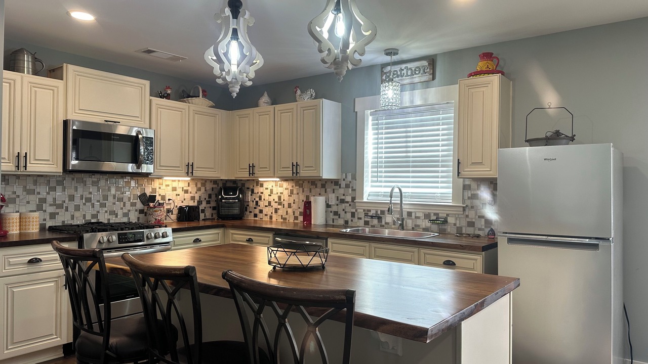 Photo of Kitchen in Esom Hill
