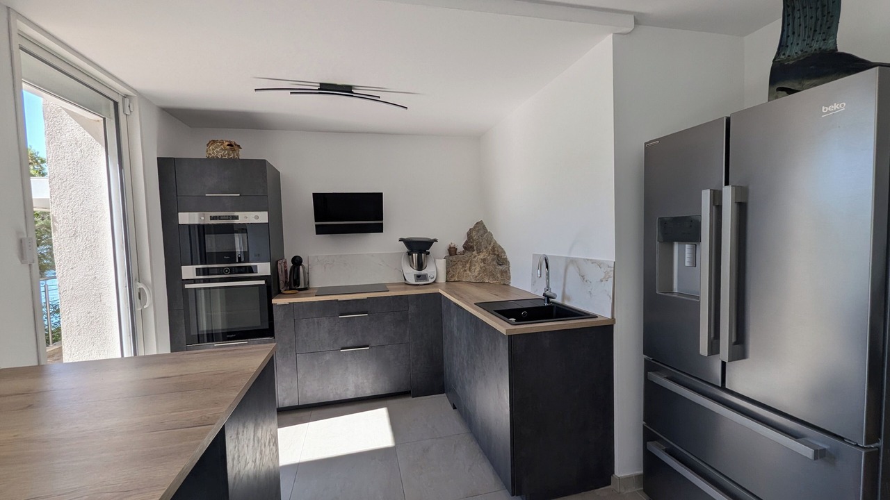 Photo of Kitchen in Ensues-la-Redonne