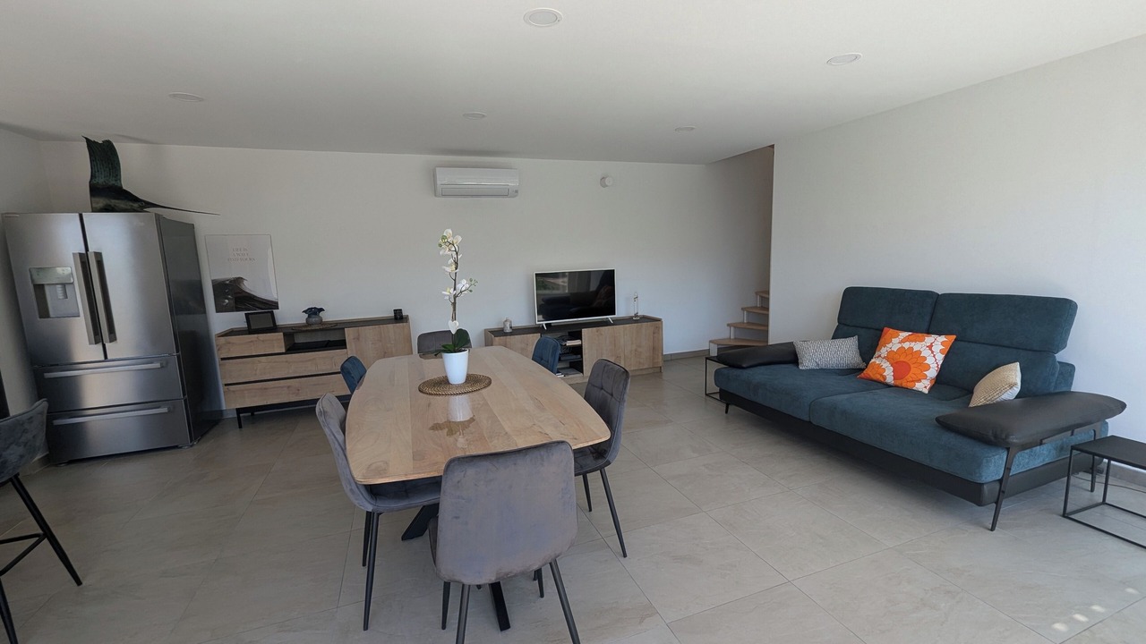 Photo of Livingroom in Ensues-la-Redonne