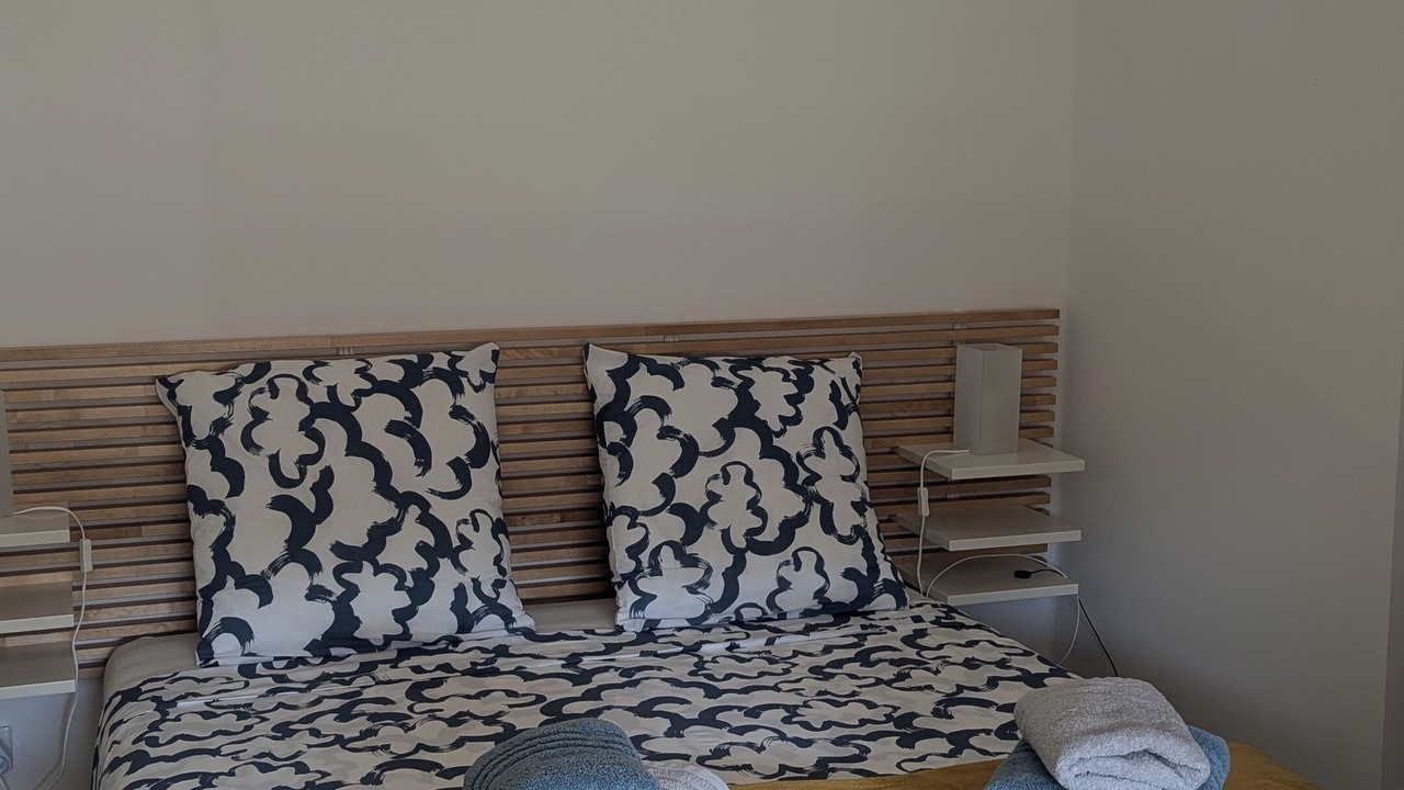 Photo of Bedroom in Ensues-la-Redonne