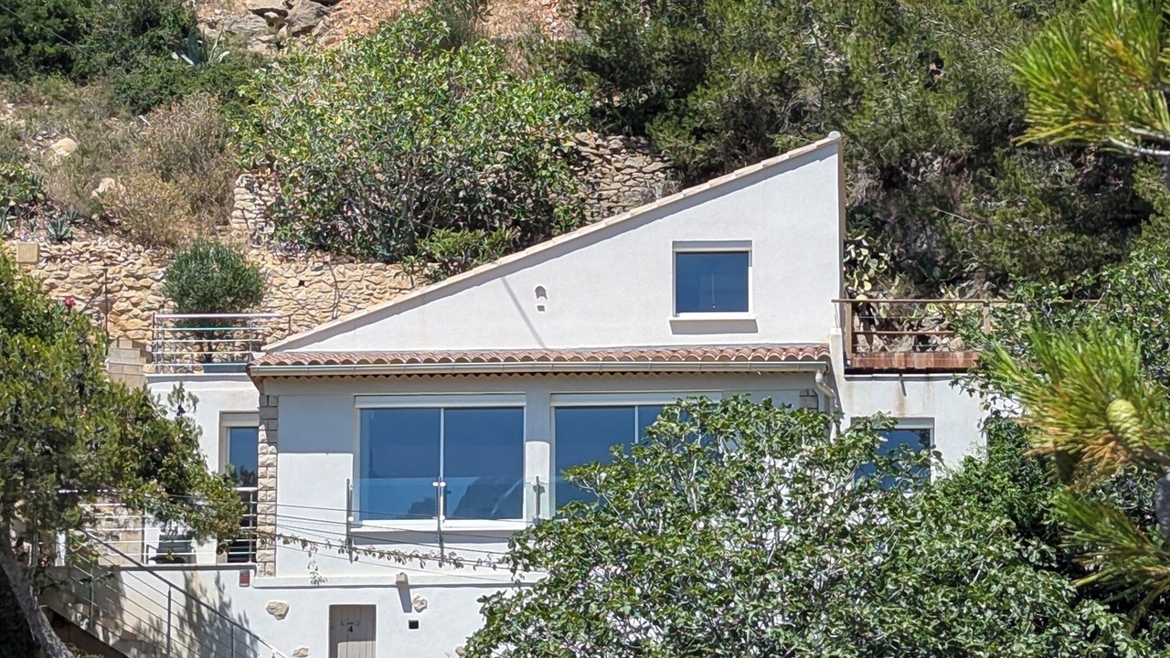 Photo of Outdoor in Ensues-la-Redonne