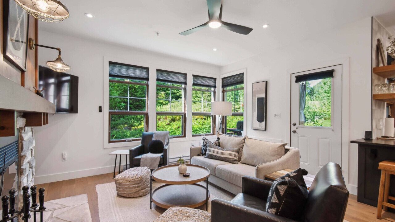 Photo of Livingroom in Tremblant-Les-Eaux