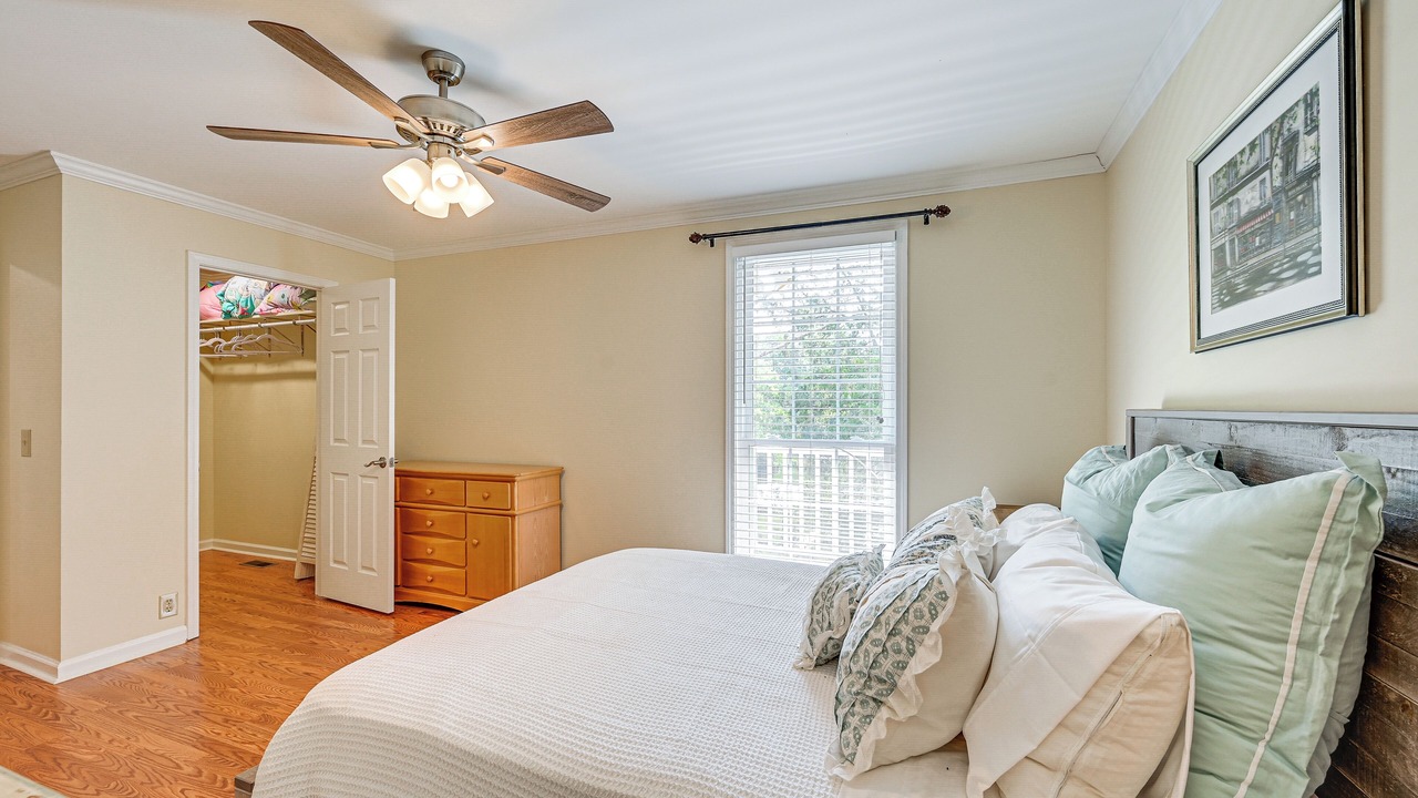Photo of Bedroom in Gladehill