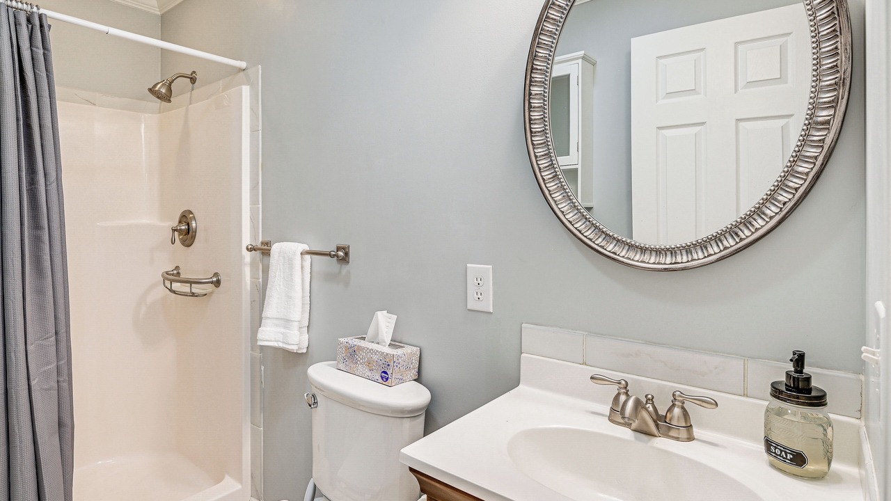 Photo of Bathroom in Gladehill