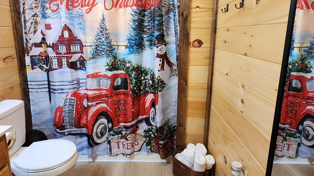 Photo of Bathroom in Beattyville