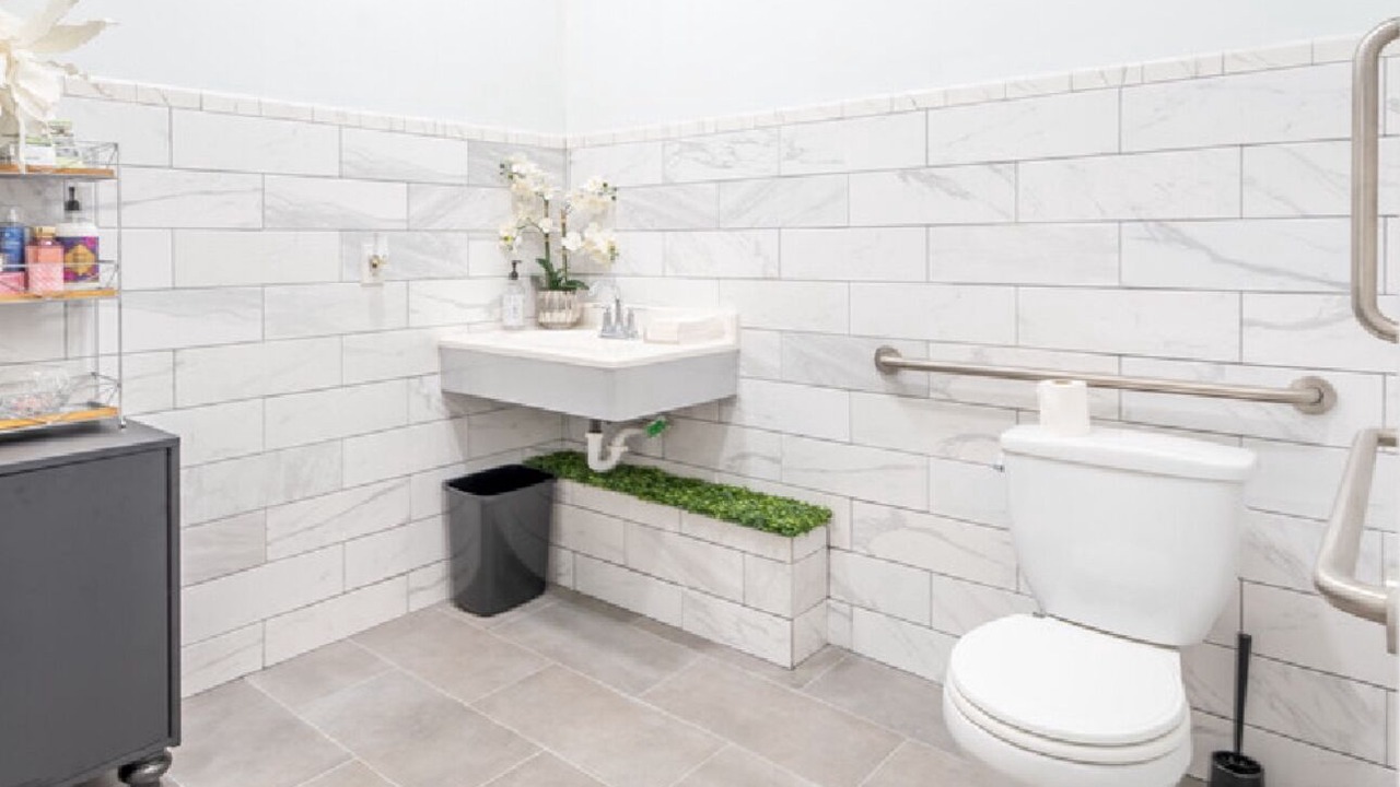 Photo of Bathroom in Weequahic