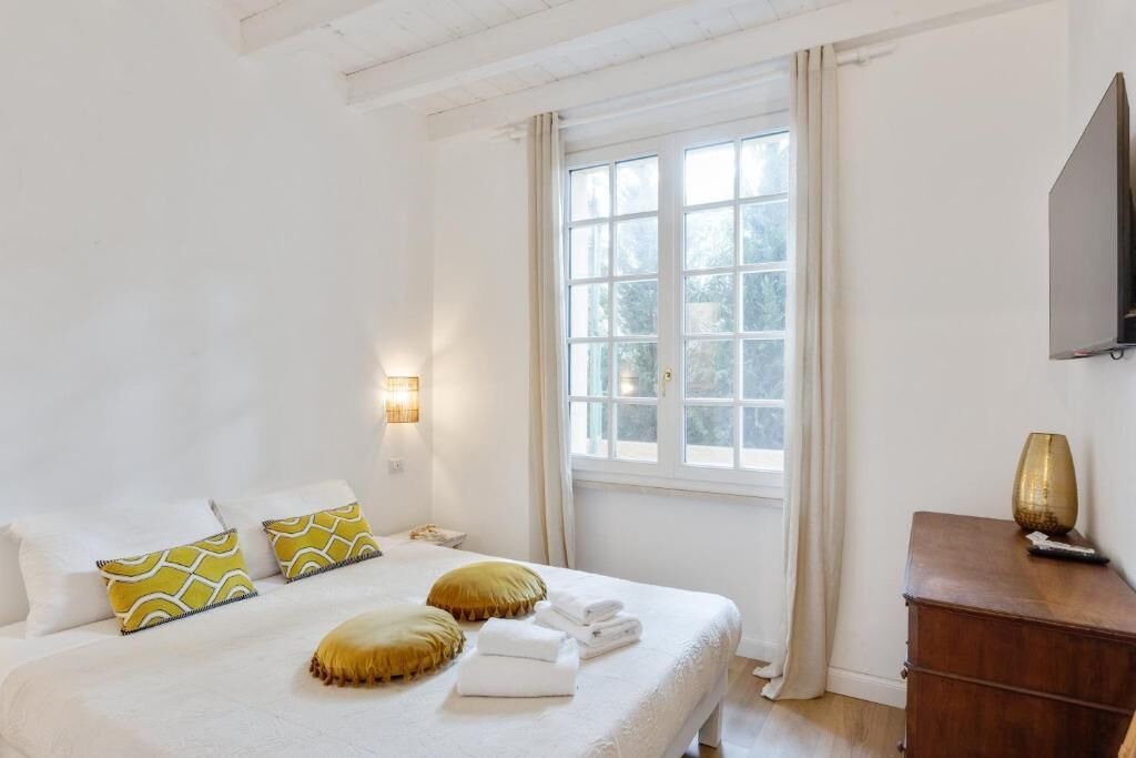 Photo of Bedroom in Saint-Tropez