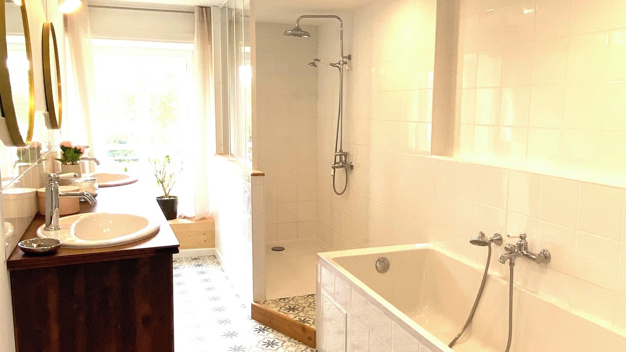Photo of Bathroom in Percy-en-Auge