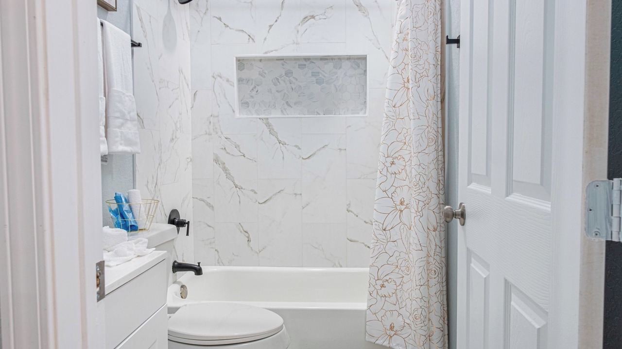 Photo of Bathroom in Historic Garderns